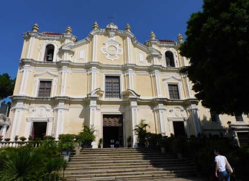 聖ロレンゾ堂、主教座堂（大堂）、聖アンドニオ堂、聖美基聖堂